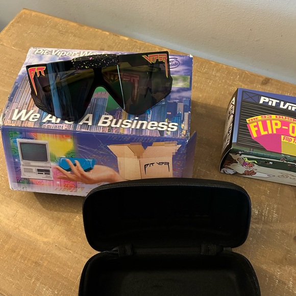 NIB Pit Viper 93’dusk flip ups - Picture 7 of 10